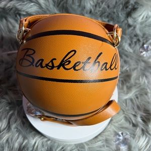 Casual Crossbody basketball  handbag Also comes with a shoulder strap